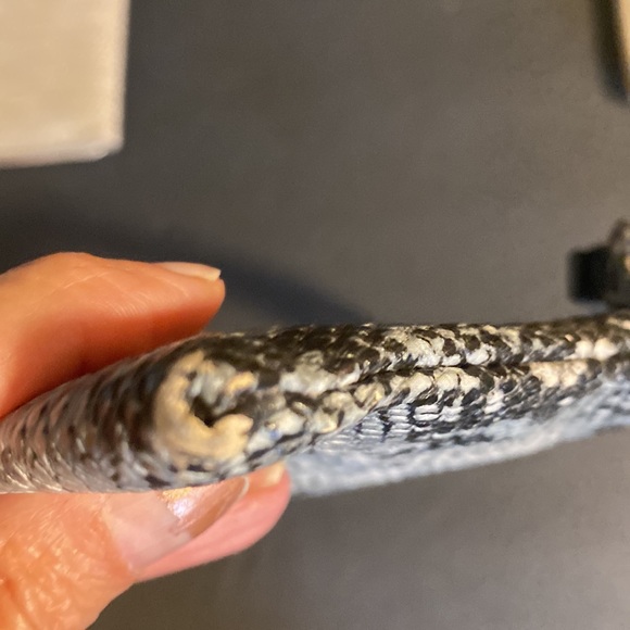 Guc. Wild fable, faux, leather reptile, print wristlet with black accents. - Picture 7 of 8